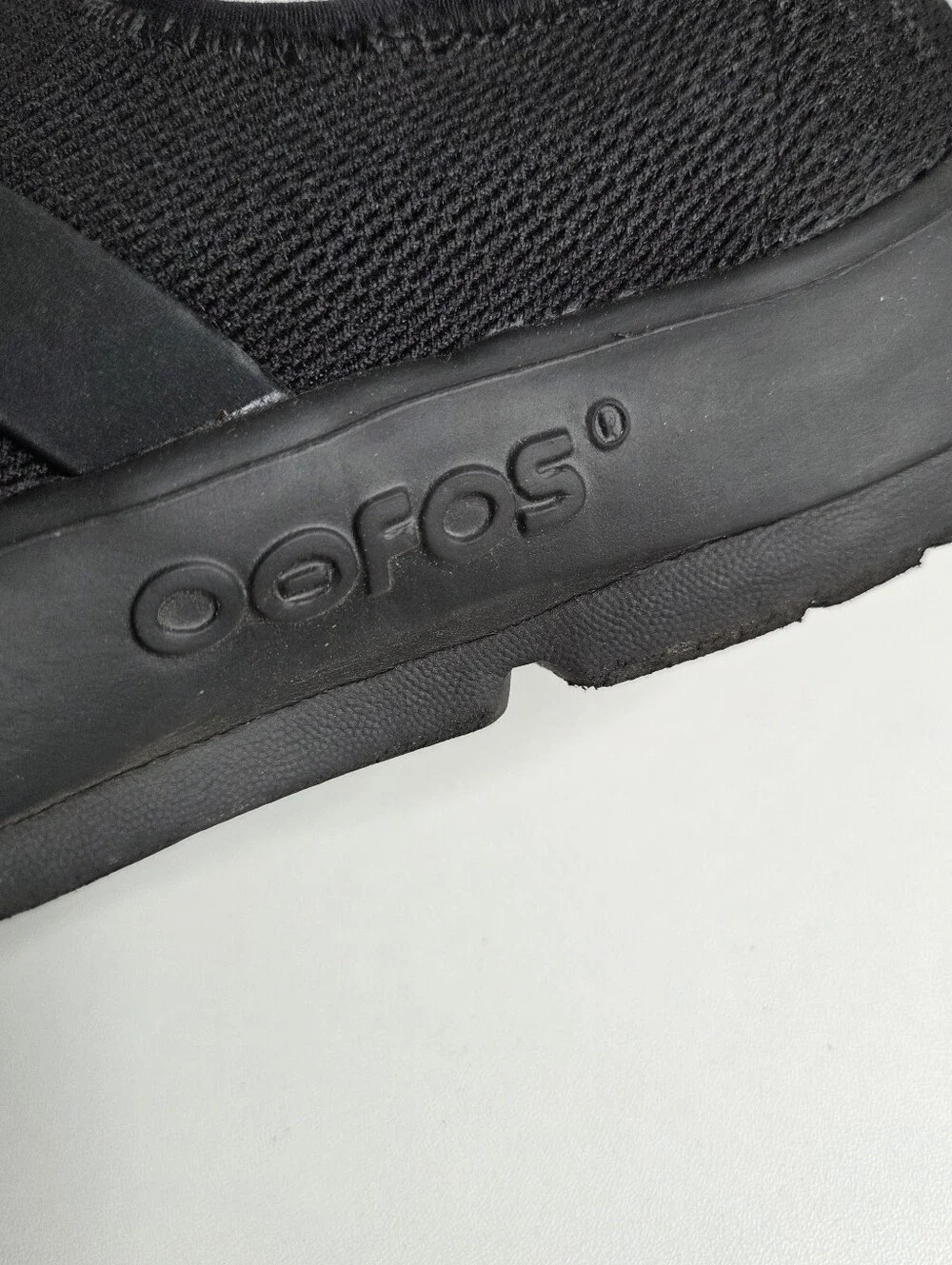 Oofos OOmg Low Womens Size 7.5 Black Walking Comfort Slip On Recovery Shoes
